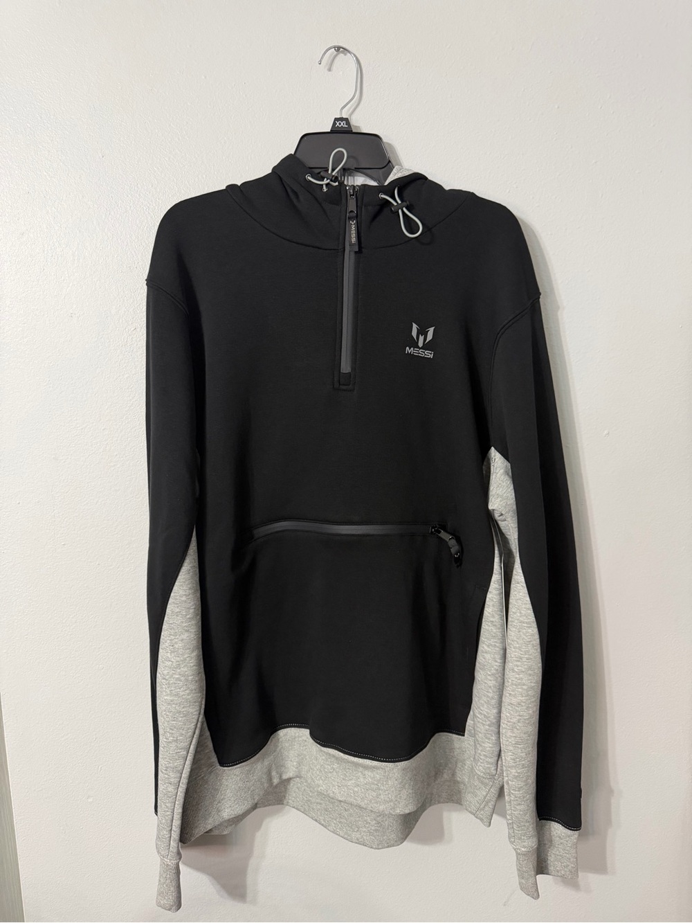 MESSI Black & Gray Half-Zip Hoodie L & XXL